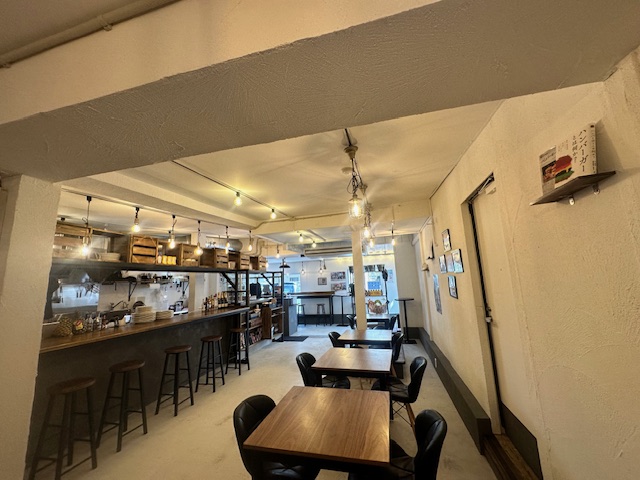 北谷 ハンバーガー 店内